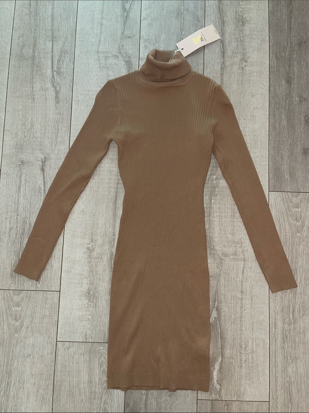🪞NWT Ribbed Turtleneck Long Sleeve Dress Tan Mini/Midi Size Small🪞